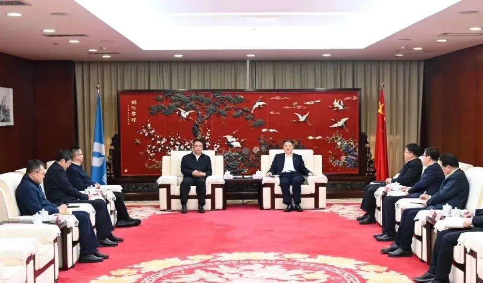 B59DB0238FE4B893F04398FF70F_AB01E434_16439.jpg?e=